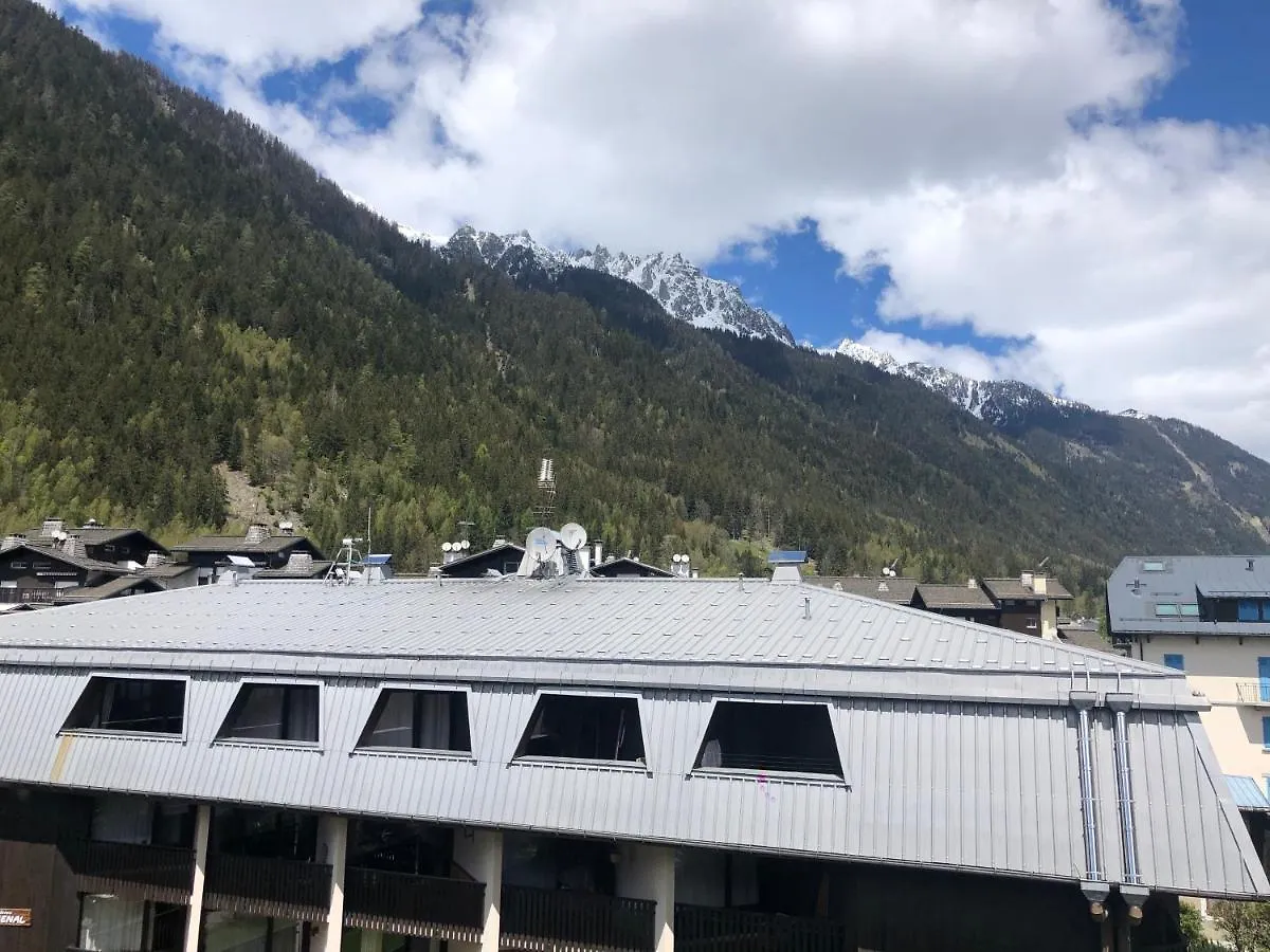 Apartment Studio Lumineux Neuf Dans L'Hyper Centre Avec Vue Chamonix